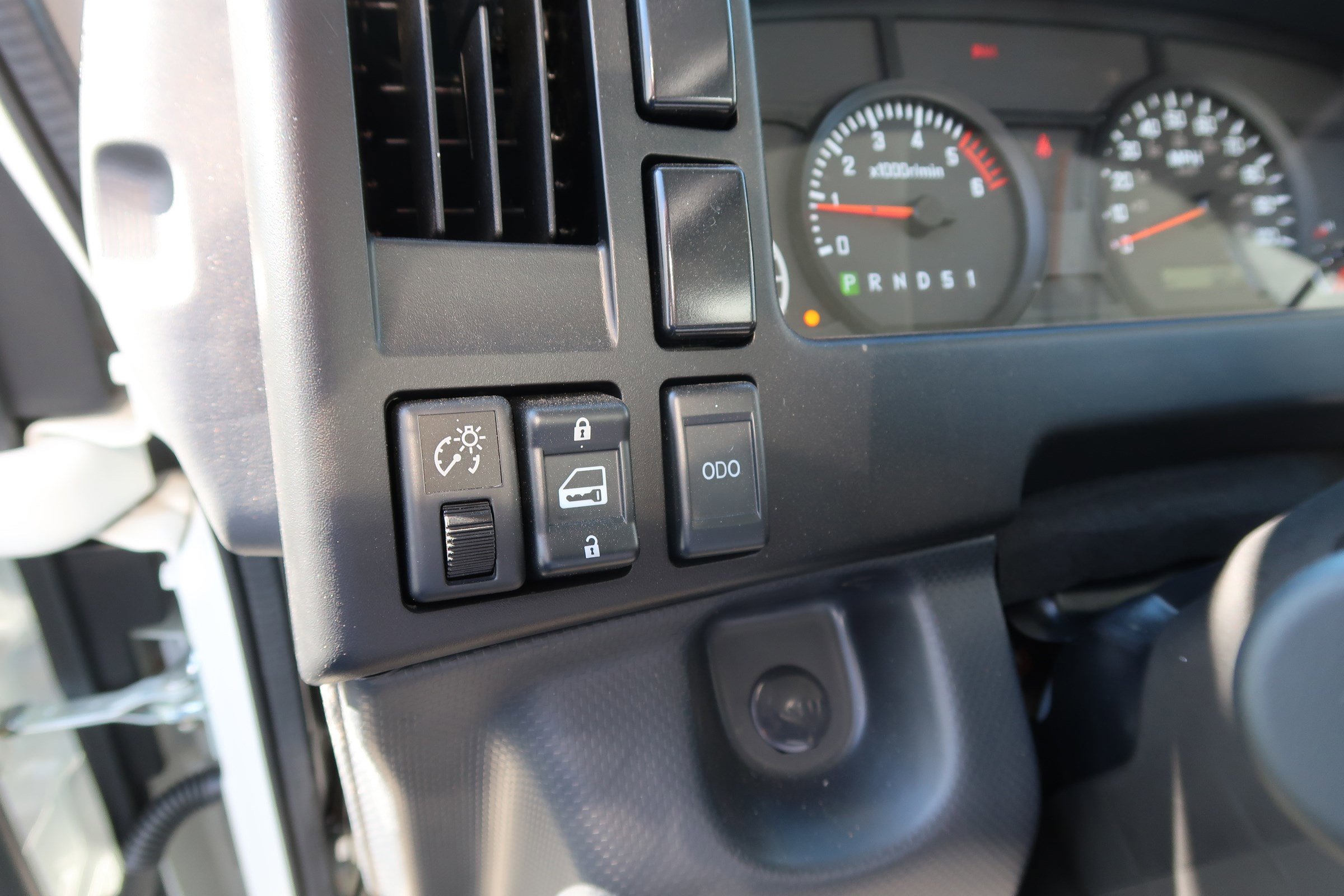 Used 2025 Chevrolet Low Cab Forward RWD image 17