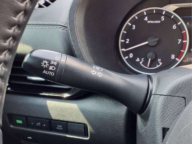 Certified 2022 Nissan Sentra SV FWD image 24