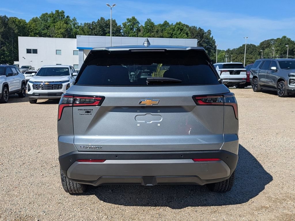 New 2026 Chevrolet Equinox LT FWD image 3