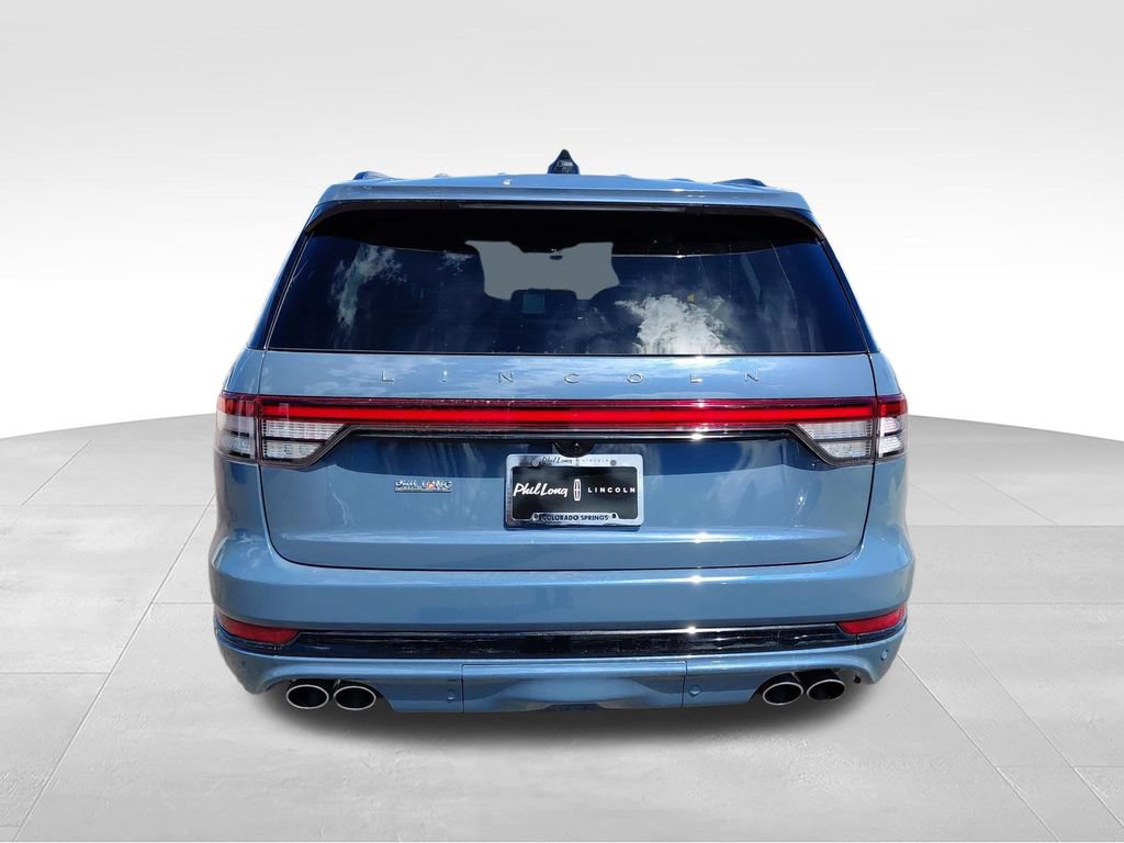New 2026 Lincoln Aviator AWD w/ Jet Appearance Package image 6