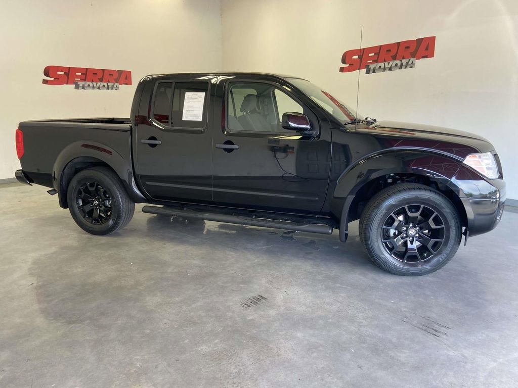 Used 2021 Nissan Frontier SV w/ Midnight Edition Floor Mats image 2