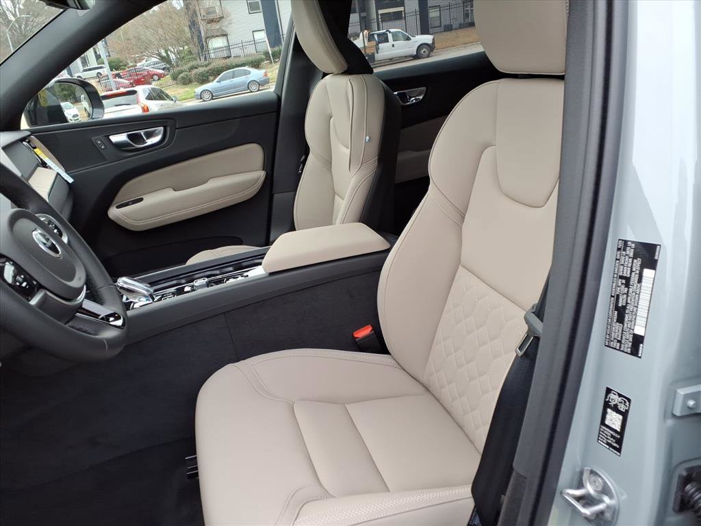 New 2026 Volvo XC60 B5 Plus w/ Protection Package Premier AWD/4WD image 17
