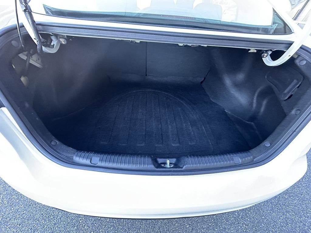 Used 2016 Kia Forte LX FWD image 19