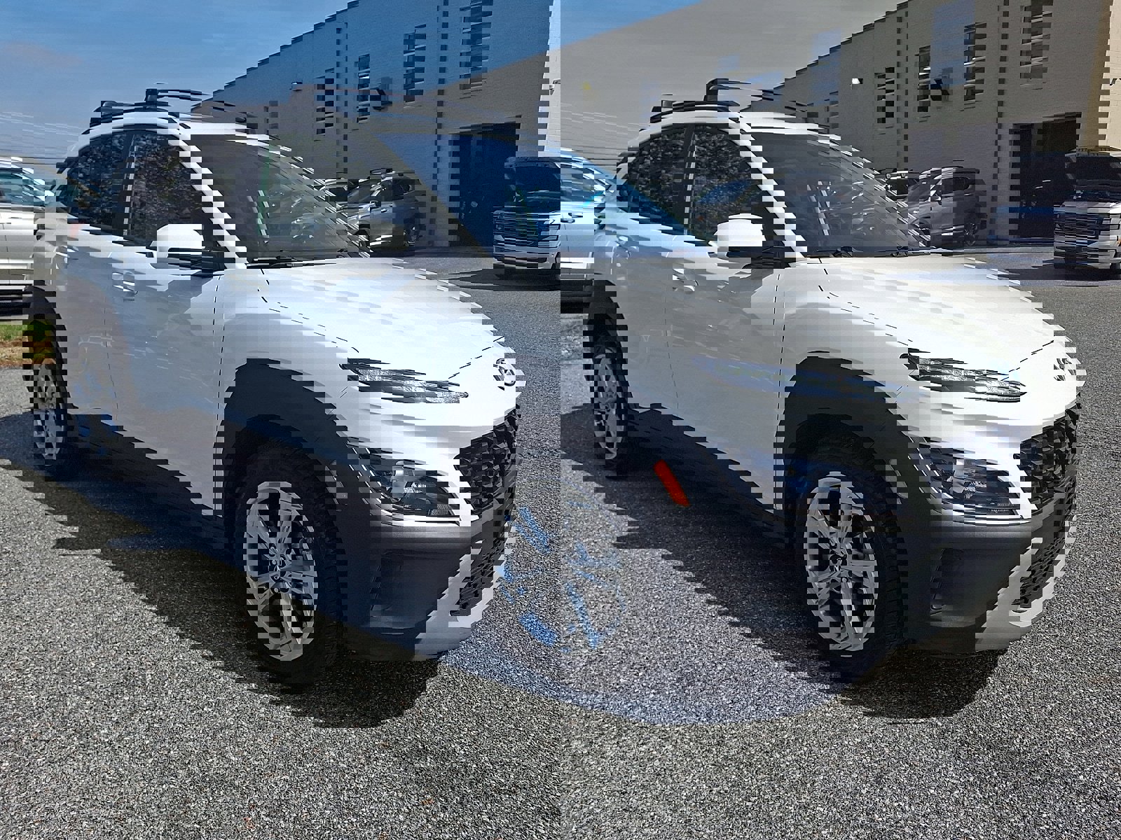 Certified 2023 Hyundai Kona SEL w/ Convenience Package AWD/4WD image 3