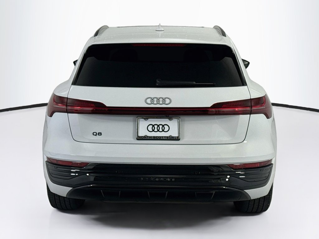 Certified 2024 Audi Q8 e-tron Prestige AWD/4WD image 6