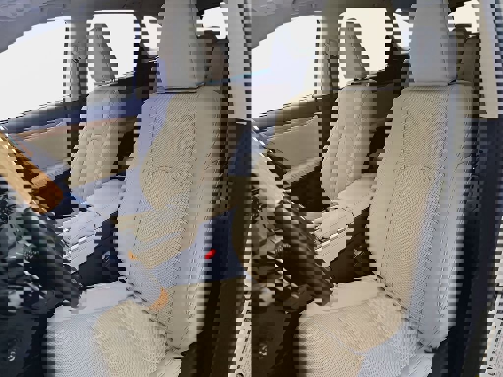 Certified 2021 Lexus RX 350L Premium w/ Premium Package image 18