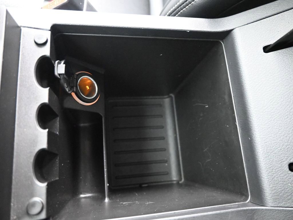 Used 2023 Nissan Maxima SV w/ Floor Mat Group image 33