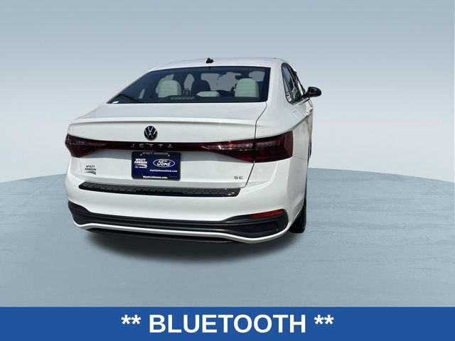 Used 2026 Volkswagen Jetta SE FWD image 4