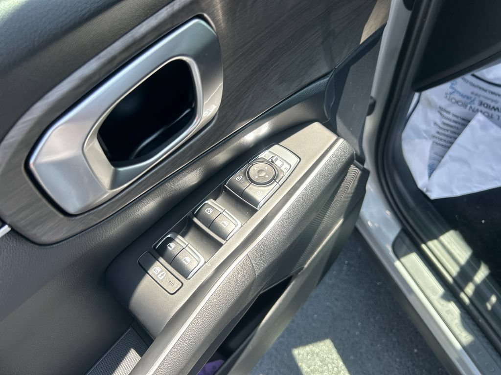 Certified 2025 Kia Sorento X-Line EX AWD/4WD image 11