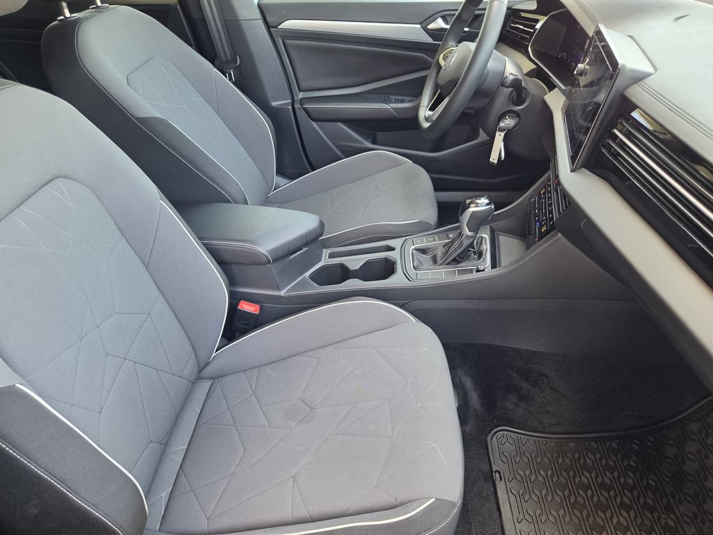 Used 2026 Volkswagen Jetta Sport FWD image 12