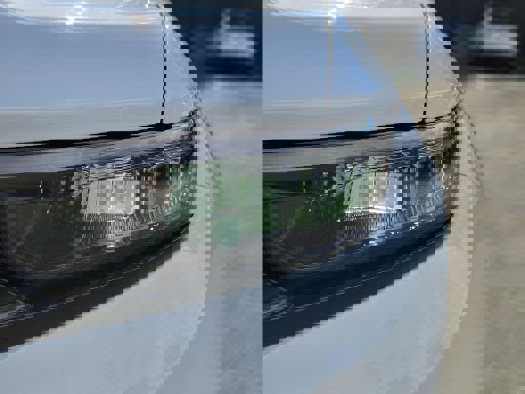 New 2025 Jeep Grand Cherokee Limited w/ Black Appearance Package image 10