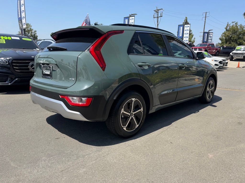 Used 2024 Kia Niro EX FWD image 15