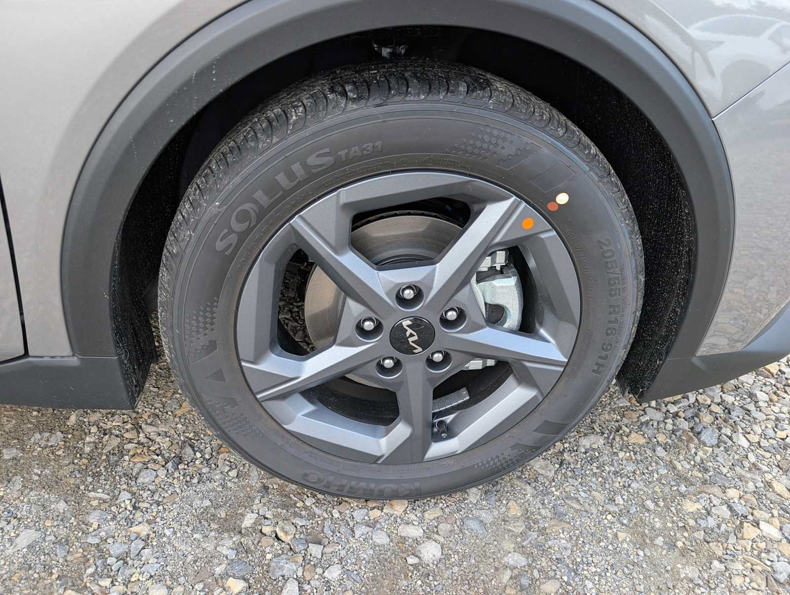 New 2026 Kia K4 FWD image 3