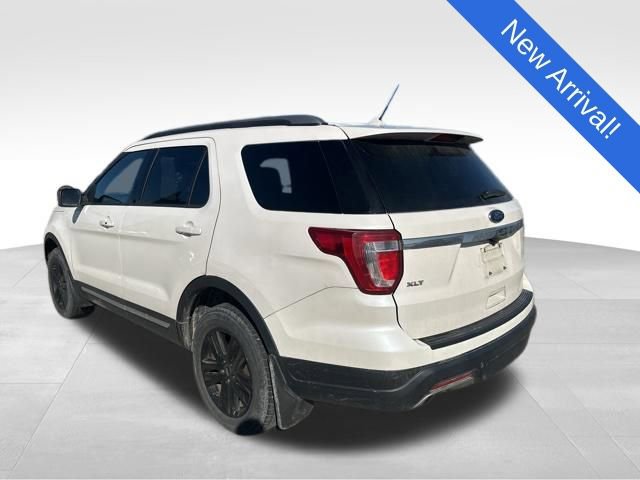 Used 2019 Ford Explorer XLT w/ Equipment Group 202A image 5