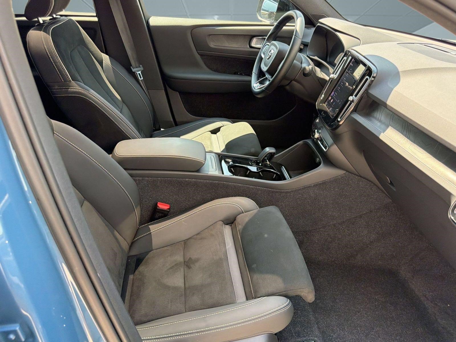 Certified 2023 Volvo C40 P8 Recharge Plus AWD/4WD image 24