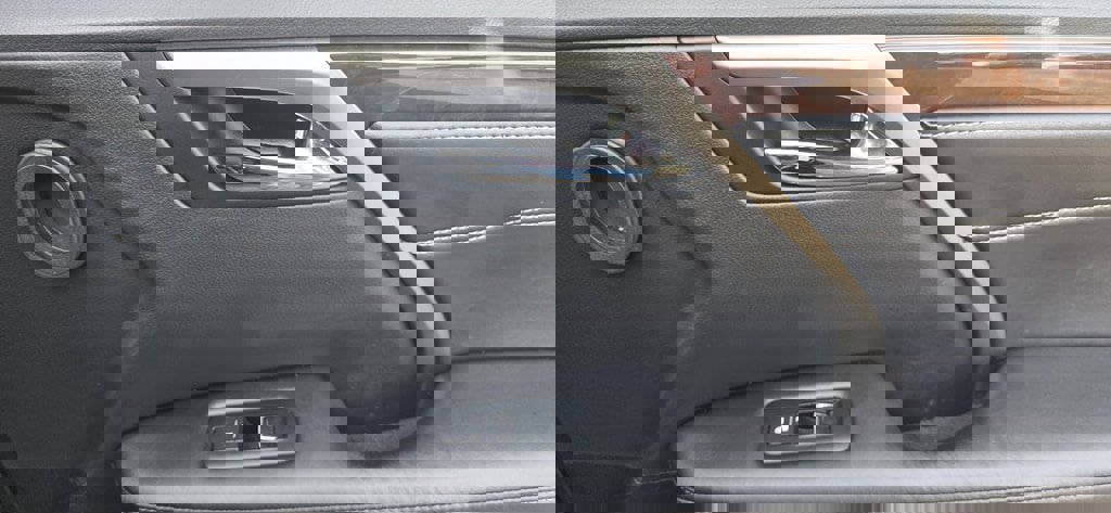 Used 2016 Lexus RX 350 AWD w/ Premium Package image 37