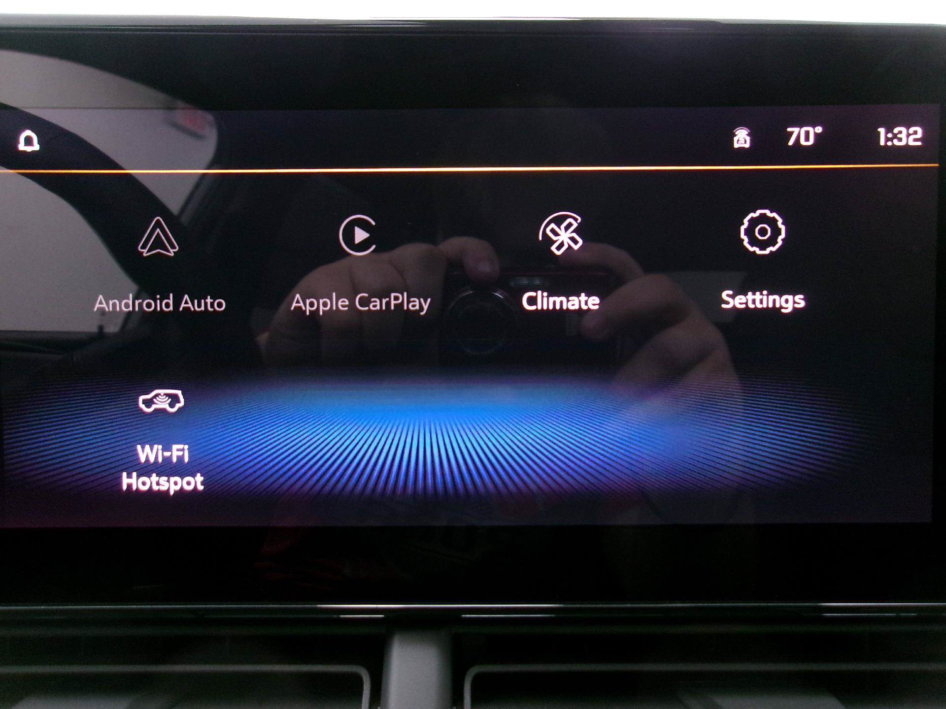 New 2026 Chevrolet Trax RS w/ Sunroof Package FWD image 5