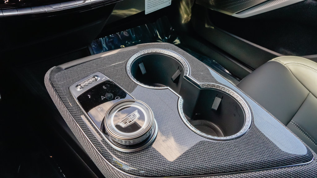 New 2027 Cadillac Optiq Sport RWD image 13