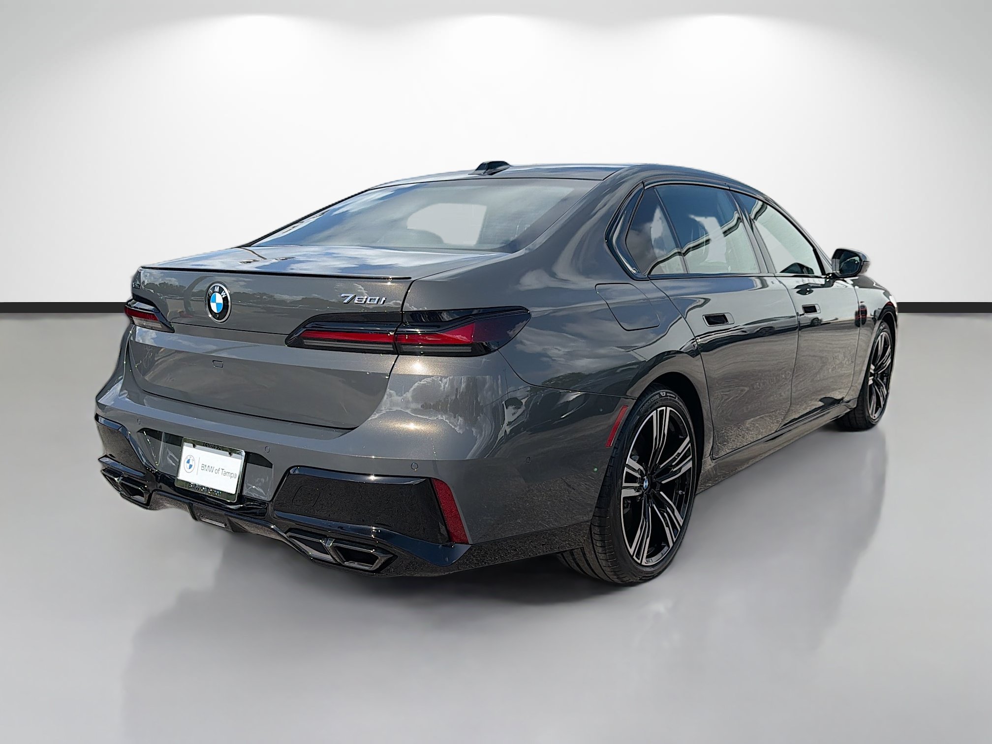 New 2026 BMW 760i xDrive AWD/4WD image 3