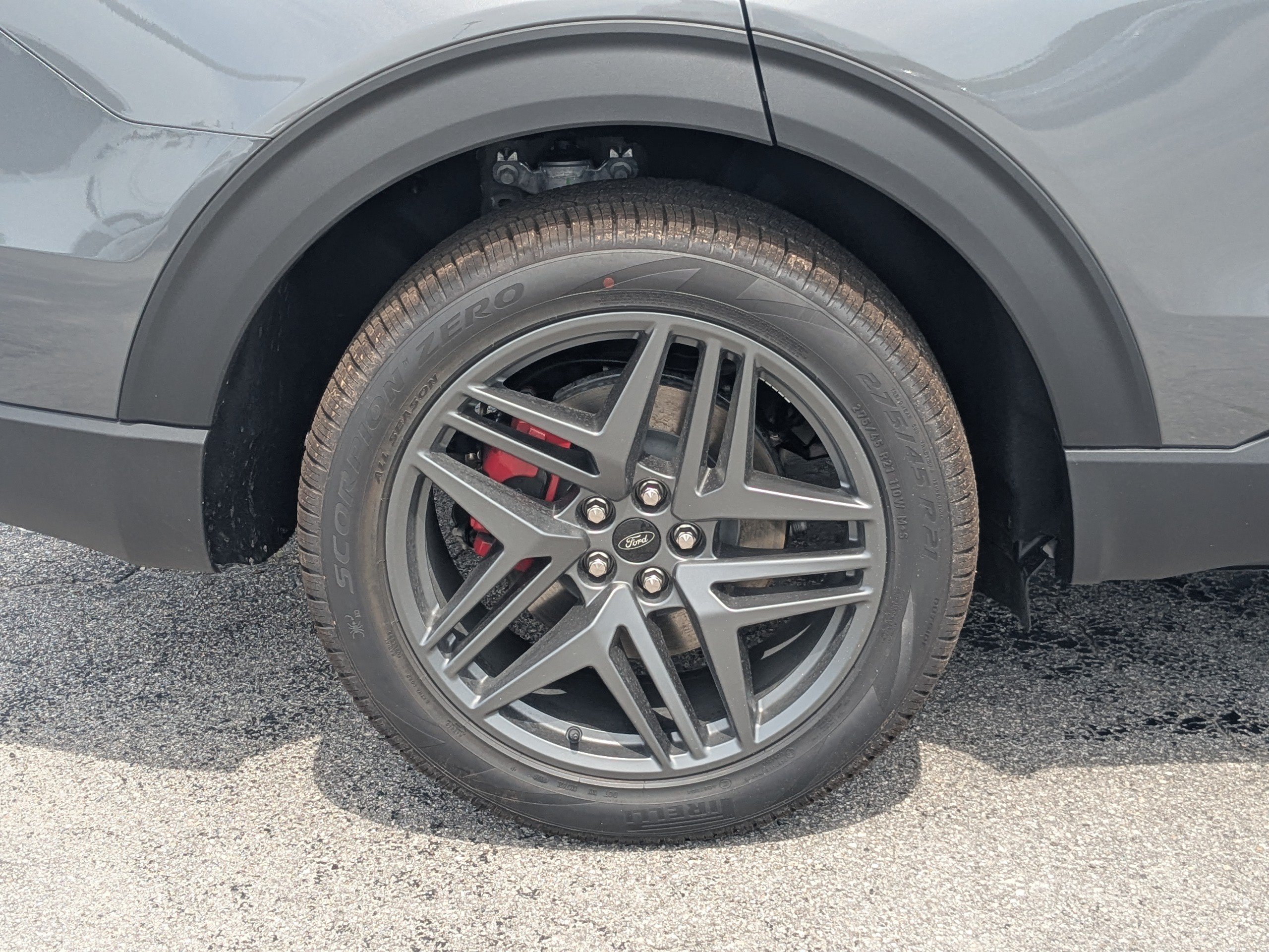 New 2026 Ford Explorer ST-Line w/ ST-Line Street Pack RWD image 11