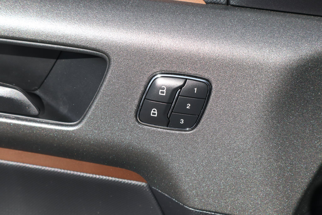 Used 2025 Ford Bronco Sport Outer Banks w/ Outer Banks Tech Package+ AWD/4WD image 17