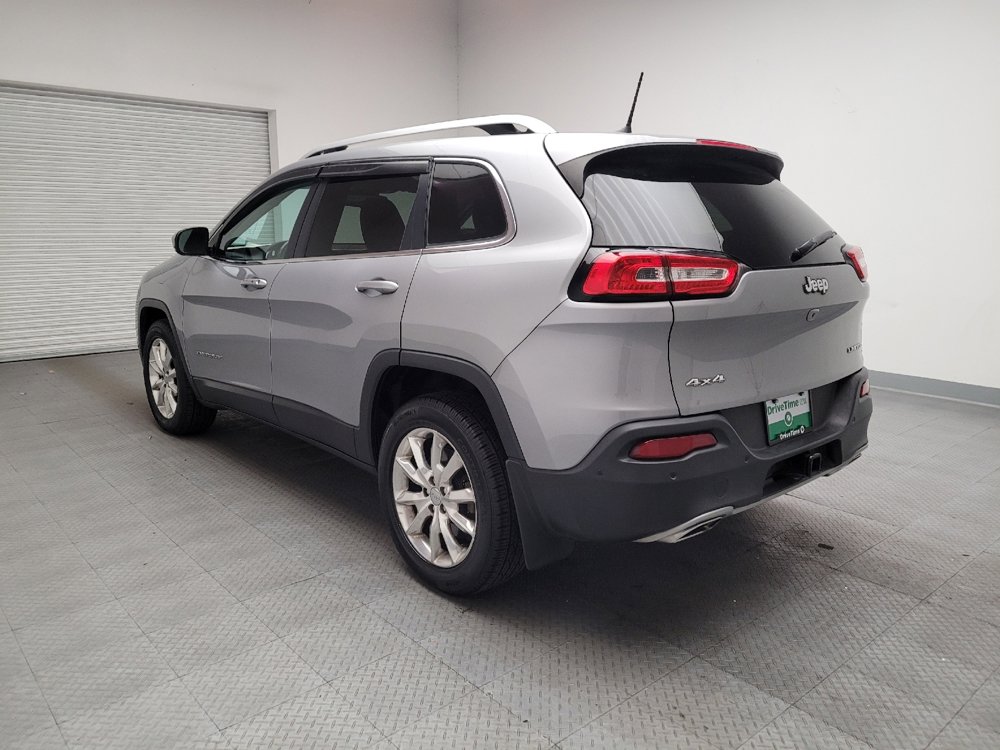 Used 2016 Jeep Cherokee Limited w/ Luxury Group image 5