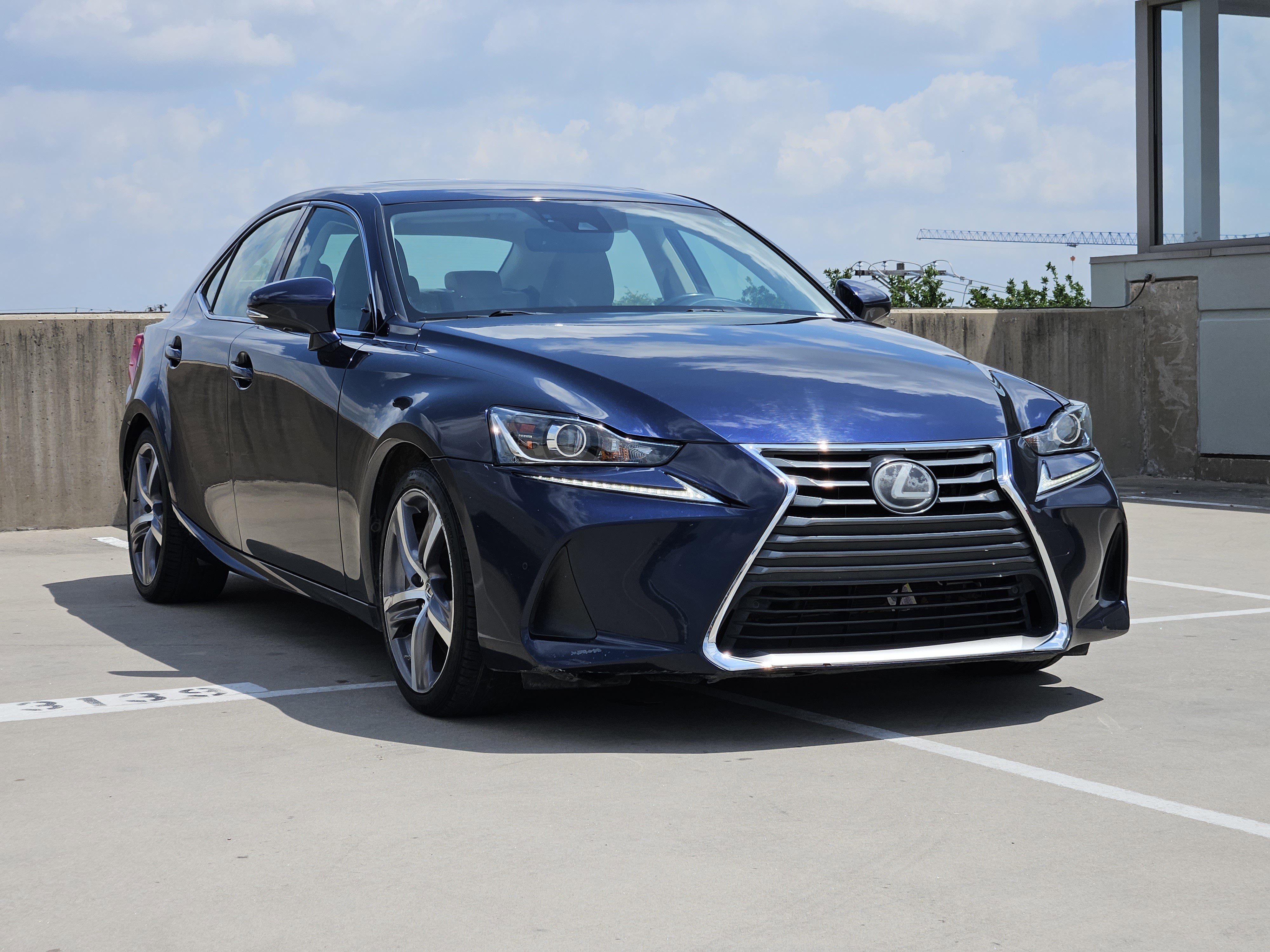 Used 2018 Lexus IS 300 w/ Comfort Package RWD image 10