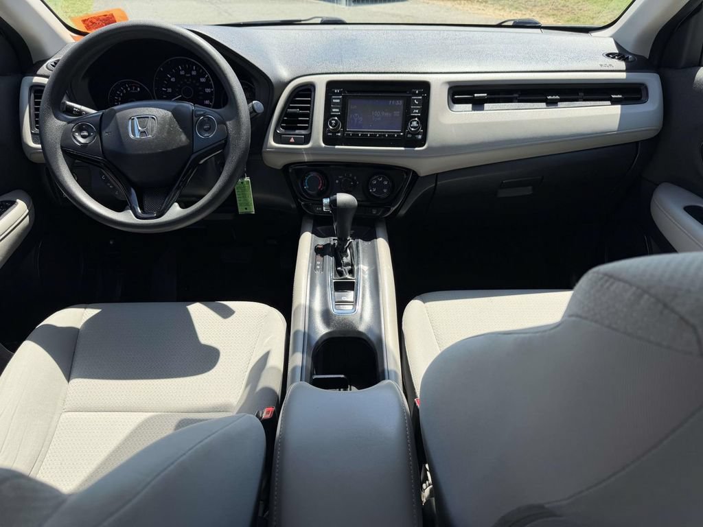 Used 2020 Honda HR-V LX image 2