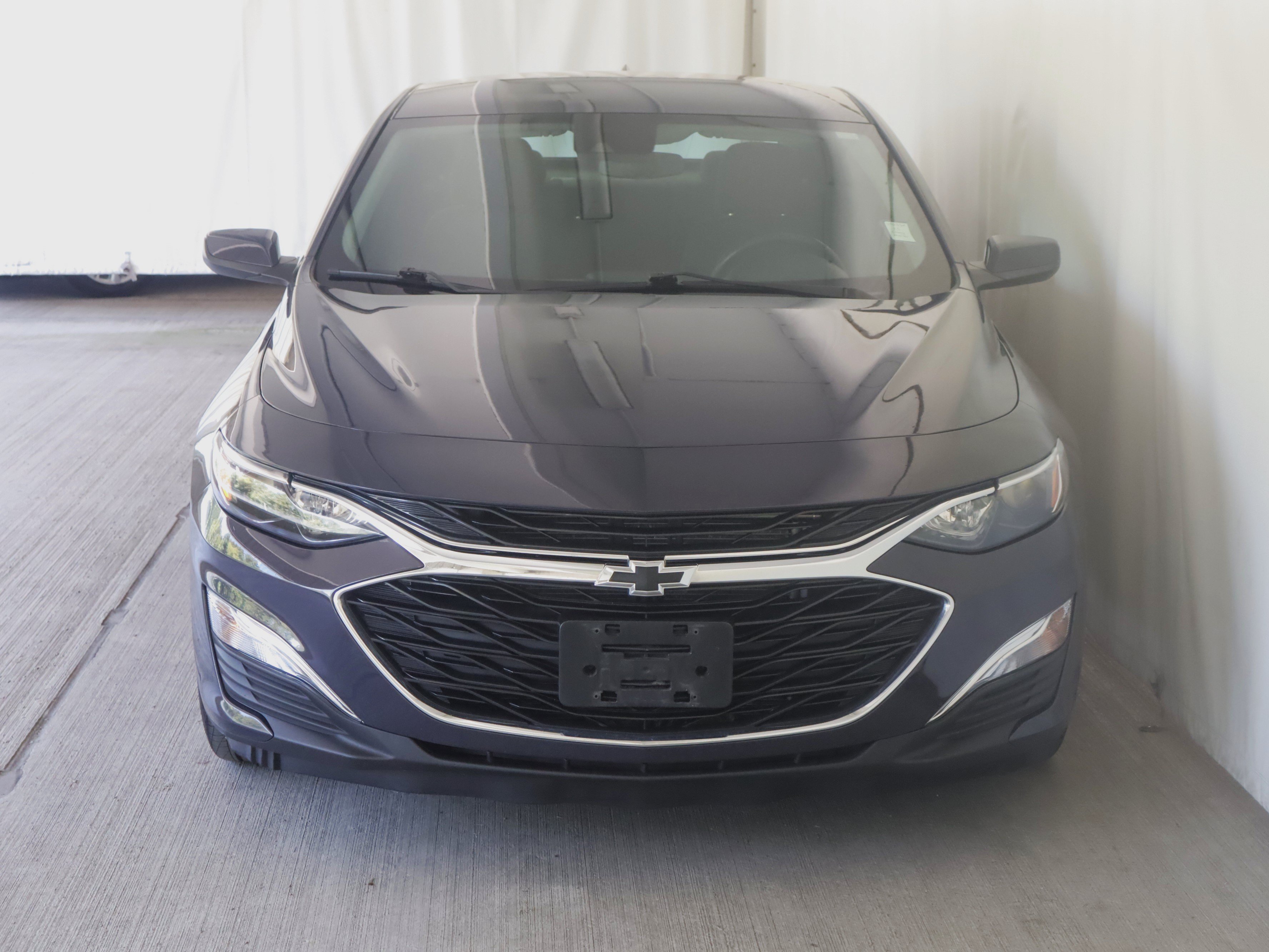 Used 2025 Chevrolet Malibu RS FWD image 3