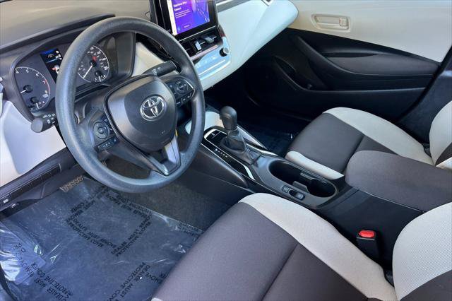 Certified 2025 Toyota Corolla LE FWD image 11
