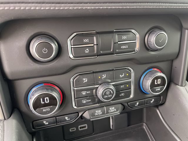 Used 2023 Chevrolet Tahoe Z71 w/ Z71 Off-Road Package AWD/4WD image 18