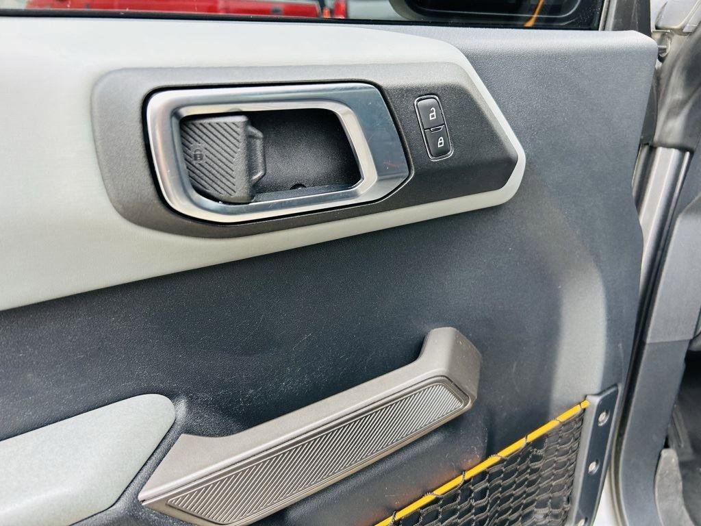 Used 2021 Ford Bronco Badlands image 13