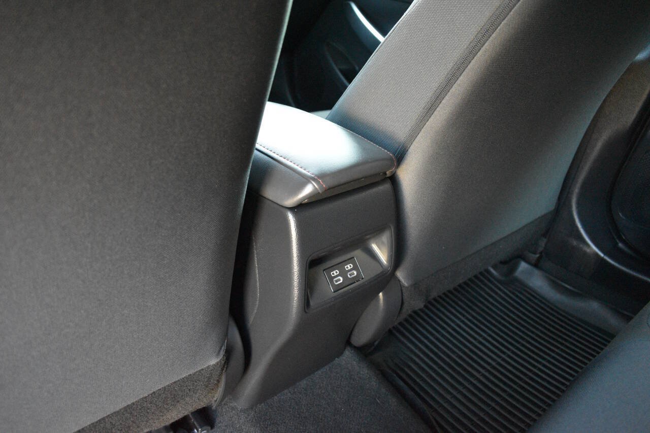 Used 2023 Toyota Corolla SE FWD image 13