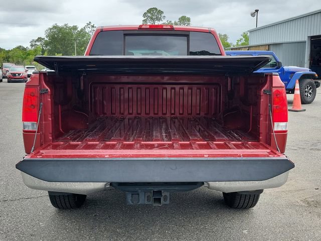 Used 2015 Nissan Titan SV w/ SV Value Truck Package RWD image 9