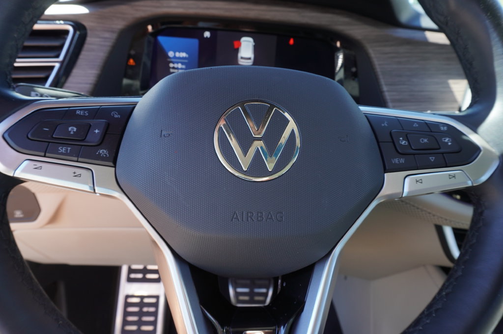 Used 2024 Volkswagen Atlas SEL Premium R-Line AWD/4WD image 21