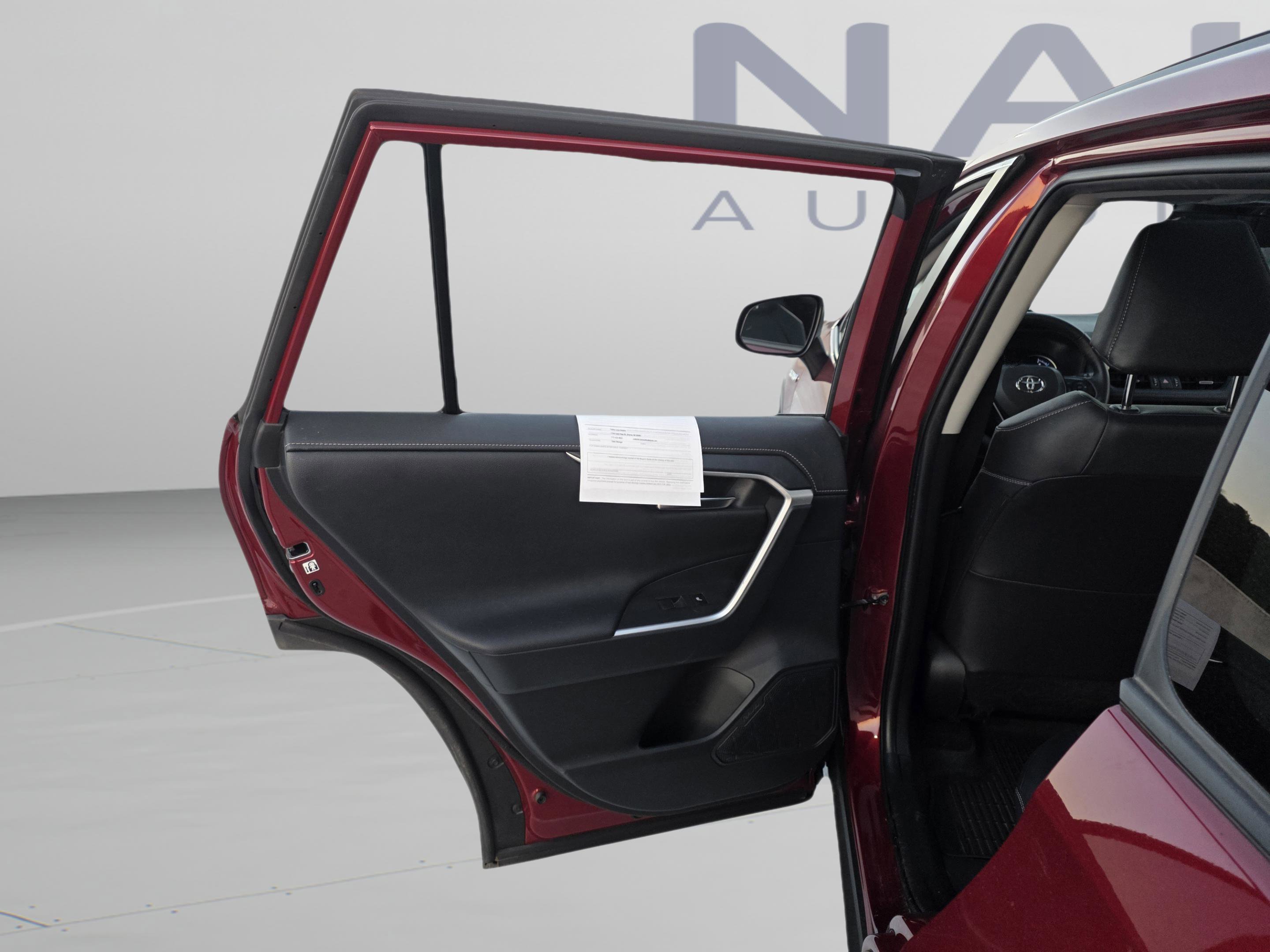 Used 2020 Toyota RAV4 Limited AWD/4WD image 19