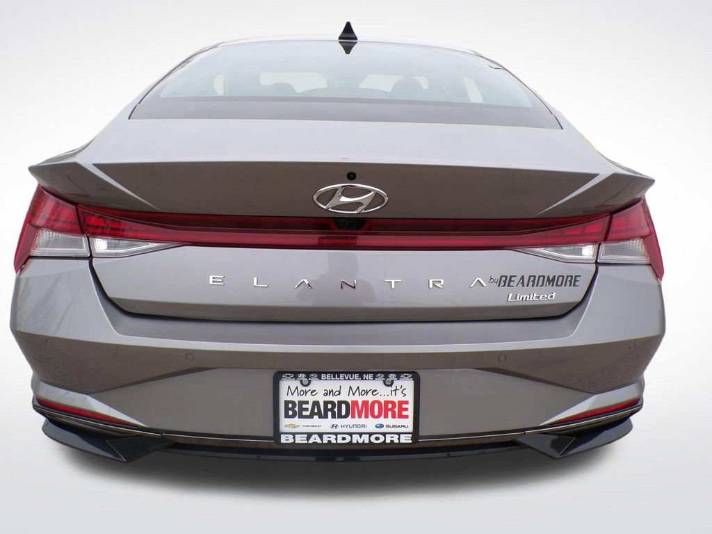 Certified 2023 Hyundai Elantra Limited w/ Cargo Package FWD image 3