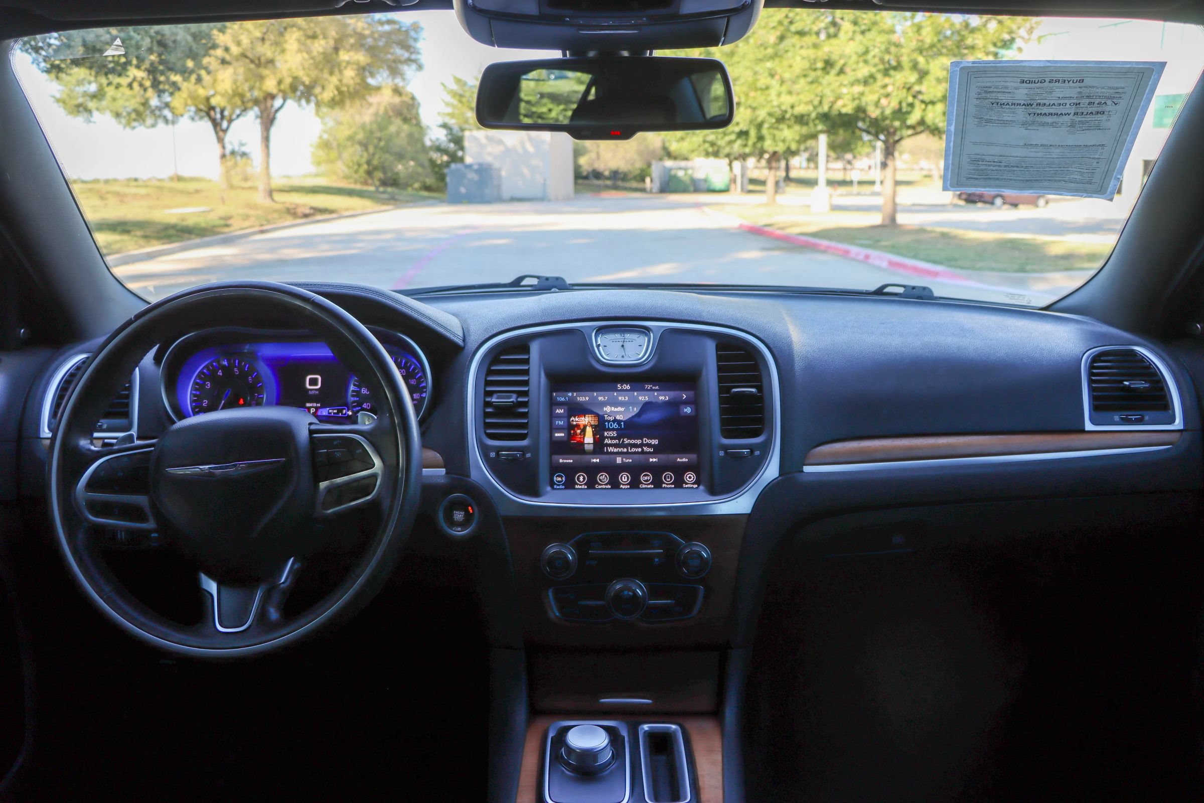 Used 2019 Chrysler 300 C RWD image 24