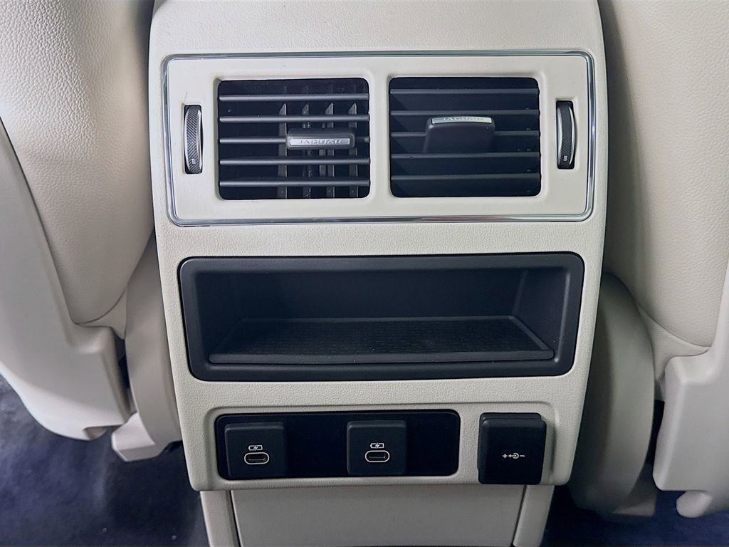 New 2026 Jaguar F-PACE R-Dynamic S image 25