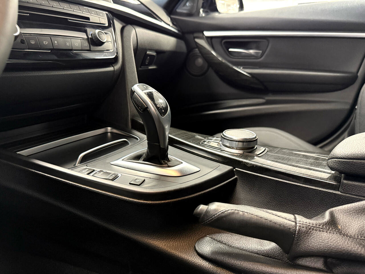 Used 2018 BMW 340i Sedan w/ Shadow Sport Edition image 18