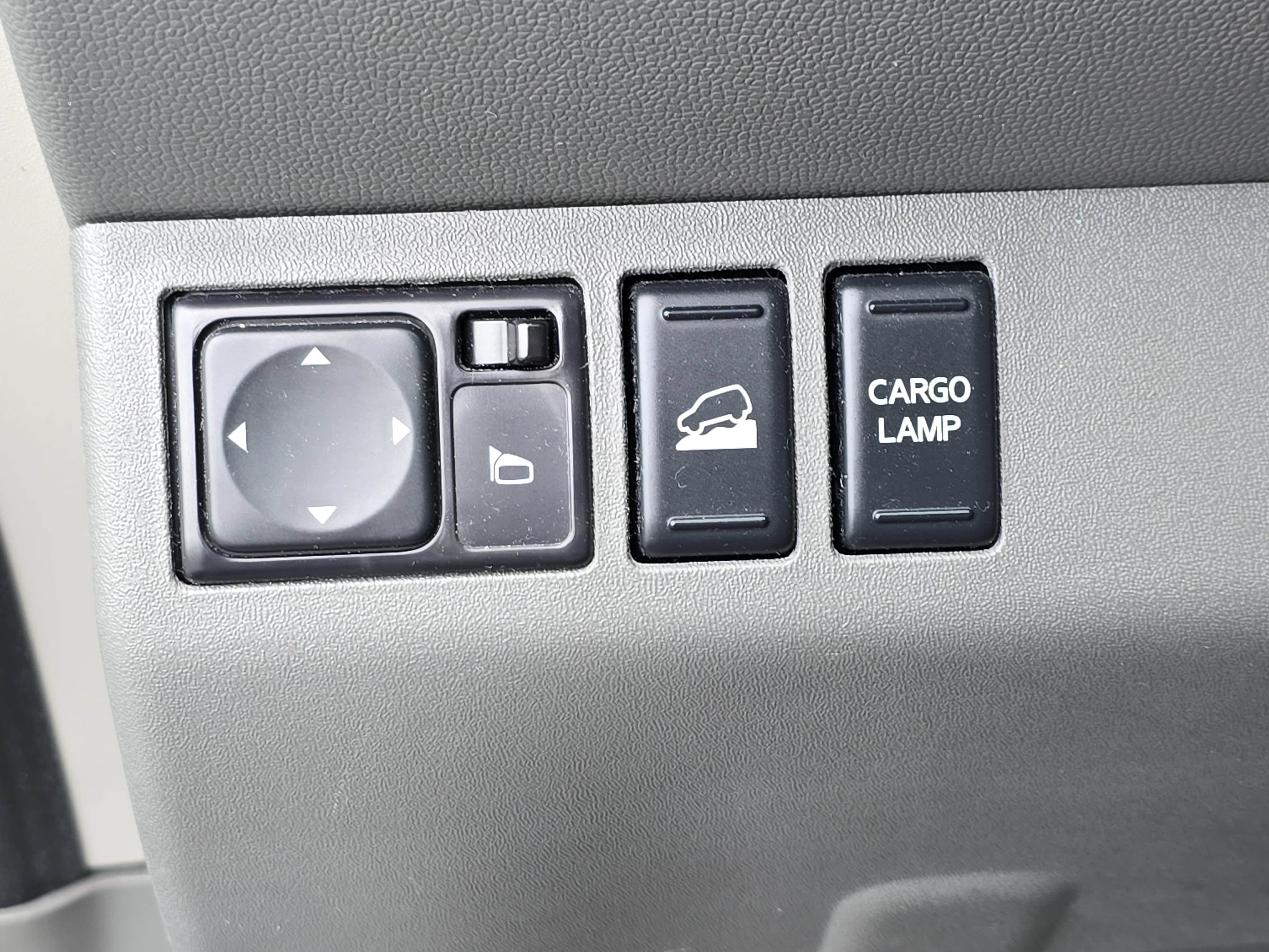 Used 2018 Nissan Frontier SV w/ Value Truck Package AWD/4WD image 23