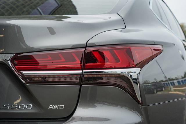 Used 2020 Lexus LS 500 AWD w/ Interior Upgrade Package image 8