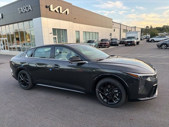 New 2025 Kia K4 GT-Line Turbo image 2