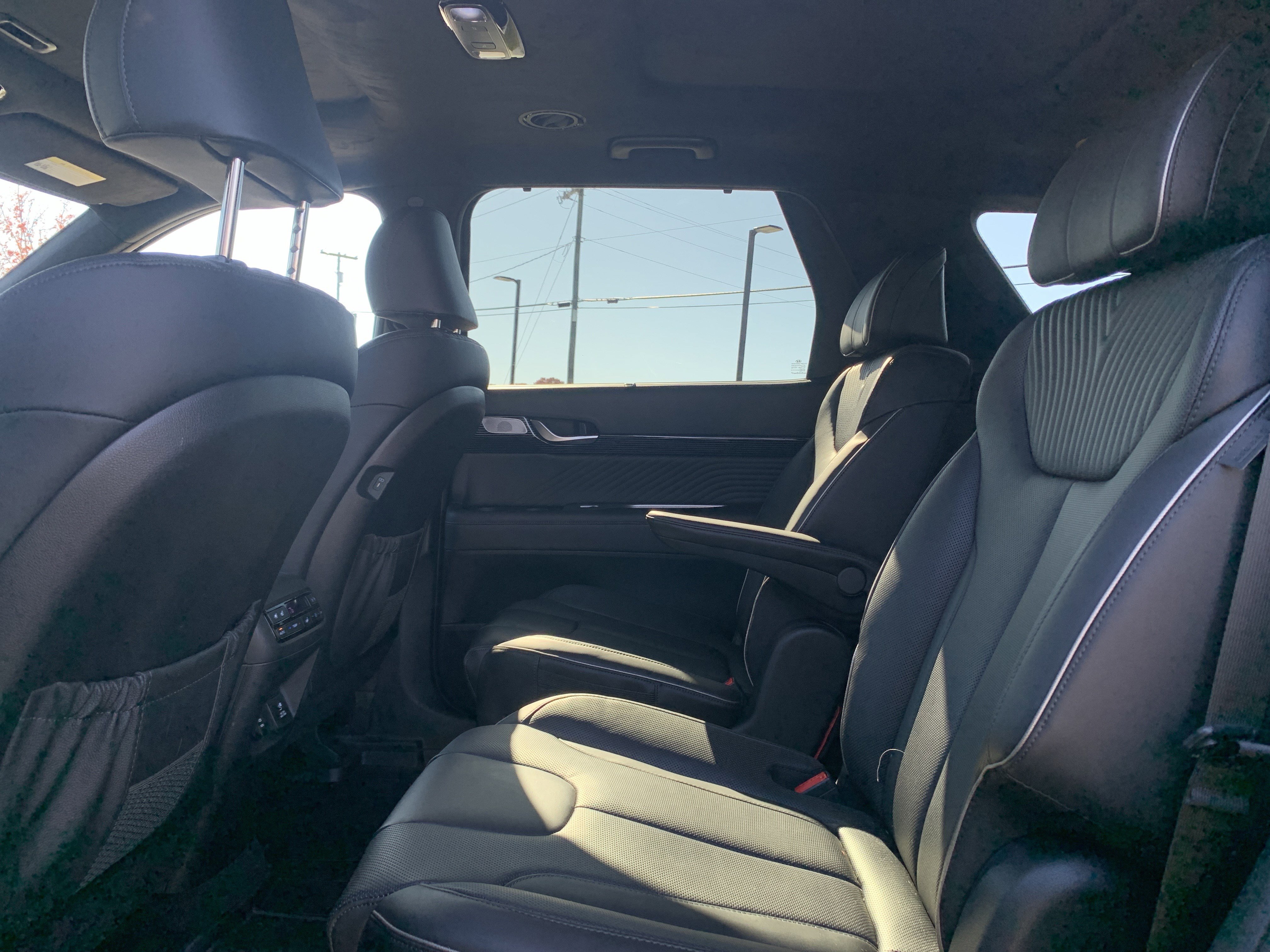 Used 2024 Hyundai Palisade Calligraphy image 32