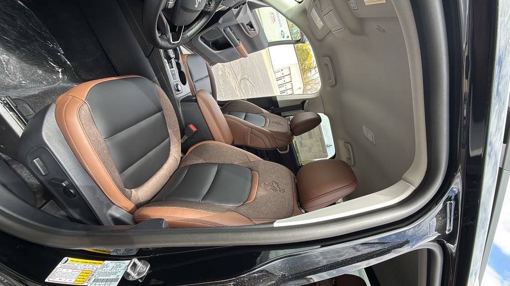 New 2025 Ford Bronco Sport Outer Banks w/ Outer Banks Tech Package+ AWD/4WD image 28