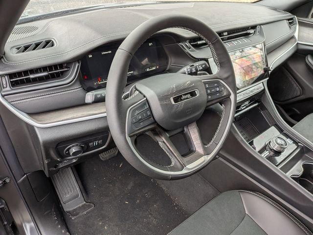 New 2026 Jeep Grand Cherokee Laredo image 10