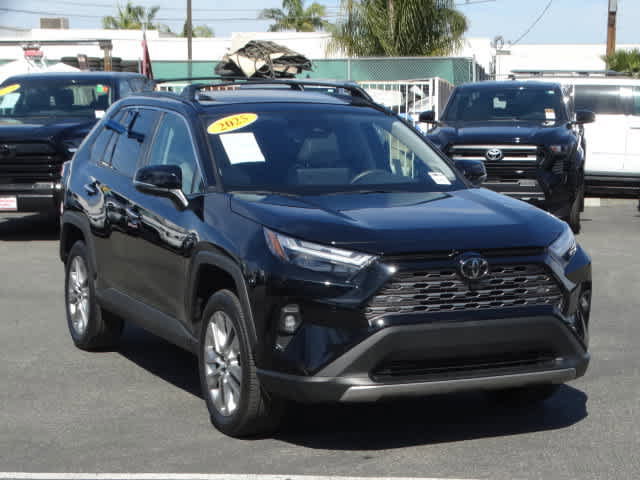 Used 2025 Toyota RAV4 Limited w/ Advanced Technology Package image 2