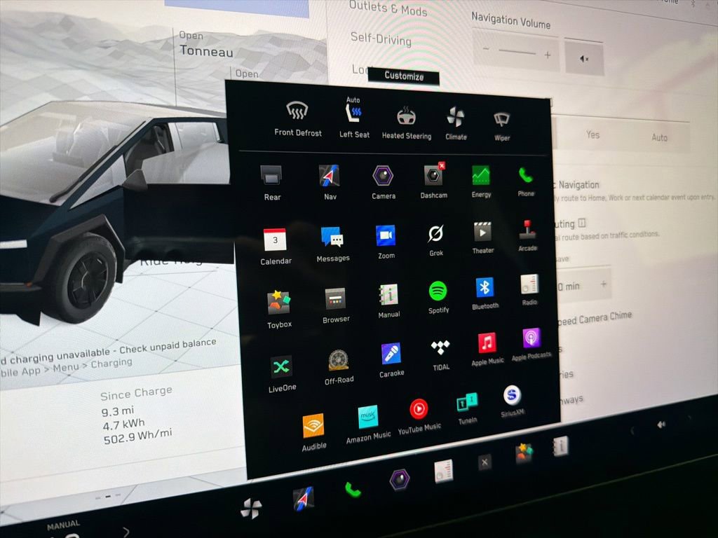 Used 2024 Tesla Cybertruck AWD Crew Cab image 36