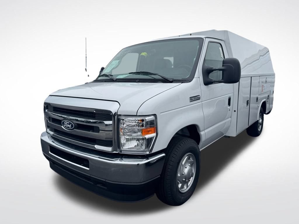 New 2026 Ford E-350 and Econoline 350 Super Duty w/ Power Equipment Group RWD image 4