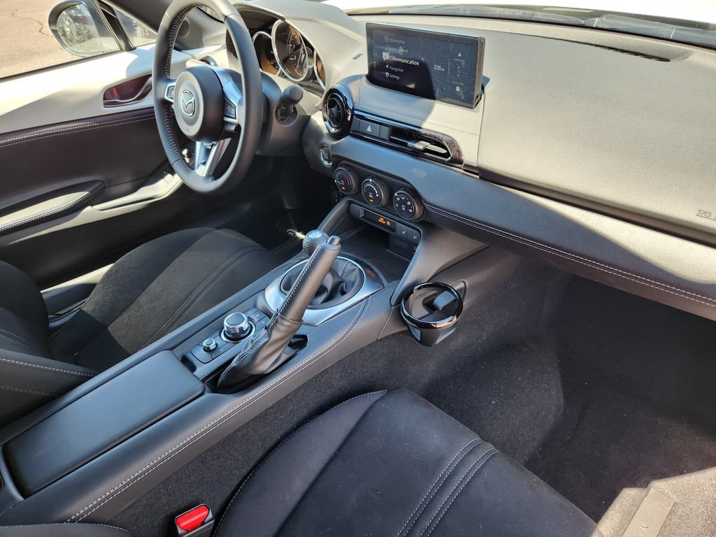 New 2026 MAZDA MX-5 Miata Club w/ Weather Package RWD image 16